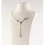 LUCY QUARTERMAINE SILVER WIRE PATTERN CHOKER NECKLACE with wishbone pattern front, in associated