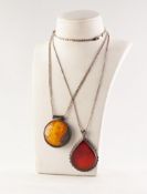 SILVER CHAIN NECKLACE and a SILVER AND GOLDEN AMBER DISC PENDANT, 1 1/4in (3.1cm) diameter and a