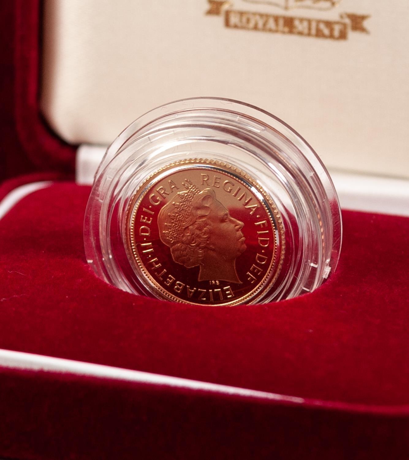 ROYAL MINT CASED AND ENCAPSULATED ELIZABETH II LIMITED EDITION GOLD PROOF HALF SOVEREIGN 2003 ( - Image 3 of 3