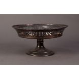 EARLY 20th CENTURY SILVER PEDESTAL BOWL with pierced border, Birmingham 1913, 11 1/2 oz