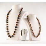 SINGLE STRAND NECKLACE OF MARBLED GREEN/BROWN UNIFORM ROUND HARDSTONE BEADS and the matching tear