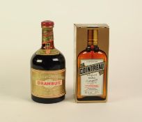23 3/4 FLUID OUNCES VINTAGE BOTTLE OF DRAMBUIE WHISKY LIQUEUR 'A link with the 45', 70% proof,