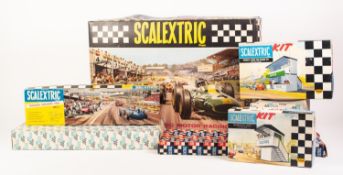 VINTAGE 'TRIANG SCALEXTRIC' MODEL RACING SET 50.S with two sports cars viz white Mercedes 190SL (C/
