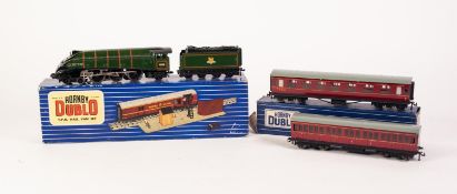 CIRCA 1950's HORNBY DUBLO 4-6-2 THREE RAIL ELECTRIC LOCOMOTIVE AND EIGHT WHEEL TENDER, with silver