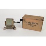 BOXED PLESSY & CO LTD., ILFORD, 1945 WWII BRITISH ARMY SMALL MANUAL HAND-WINDING ELECTRIC