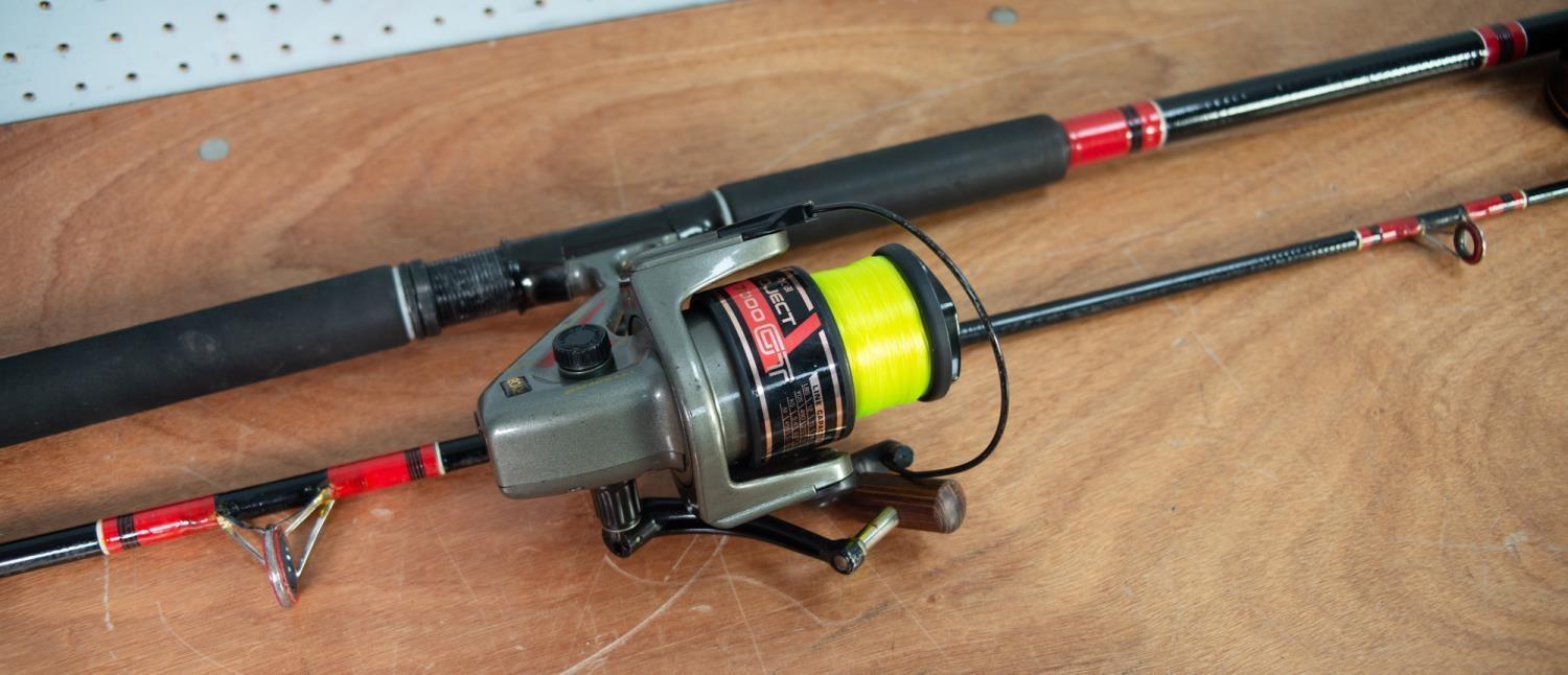 SHAKESPEARE OMNI SPI 300A 3.00M ACTION BEACHCASTER and RYOBI 7000 BEACHCASTER REEL with spare - Image 2 of 2