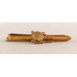 9ct GOLD TIE CLIP with scollop shell motif pendant on two fine chains, 'For 10 Years Service', 9.8