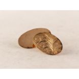 ONE 9ct GOLD DOUBLE OVAL CUFFLINK, 2.6gms