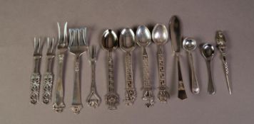 FIVE FOREIGN SILVER COLOURED METAL PIECES OF HORS D?OUVRES CUTLERY, together with a SET OF FOUR