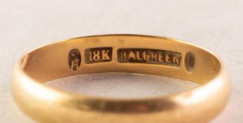 GENT'S 18K GOLD WEDDING RING, inscribed and dated 1917, 5gms, ring size V