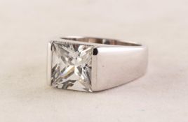 SILVER PRINCESS CUT WHITE STONE SET GENTLEMAN'S RING