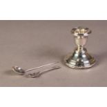 GEORGE V WEIGHTED SILVER CANDLE HOLDER, Birmingham 1924, together with TWO SILVER SALT SPOONS, (3)