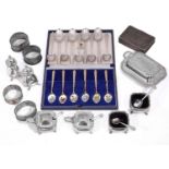 A mixed lot of silver and silver plated items