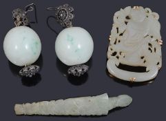 A Chinese carved celadon jade brooch