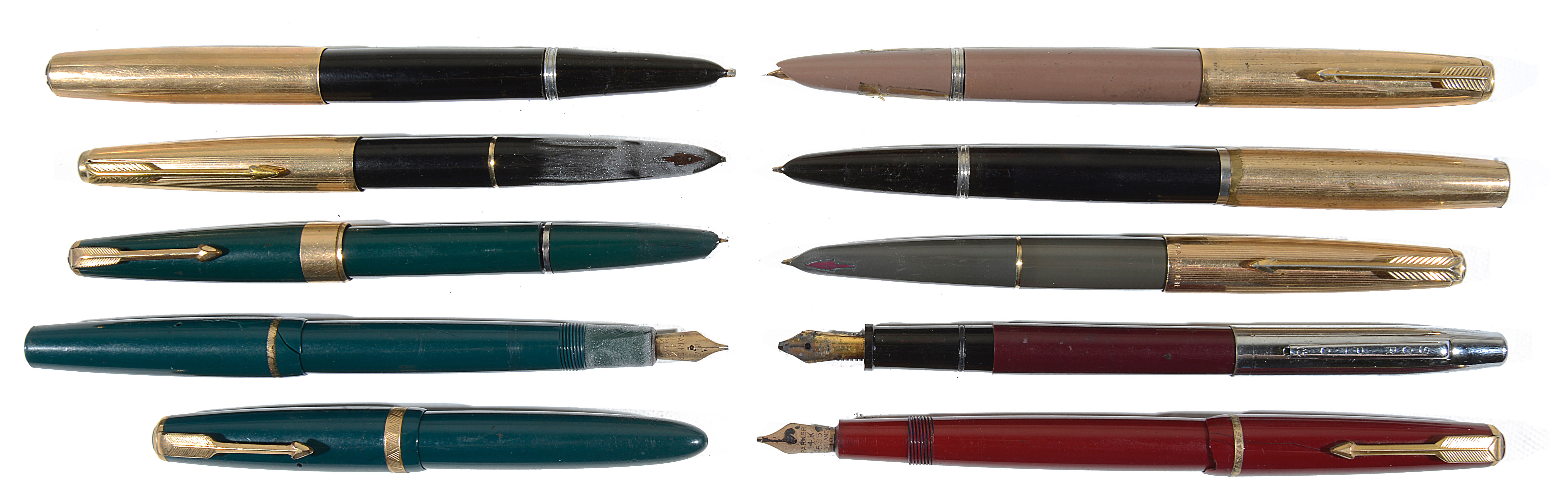 A large collection of various vintage fountain pens