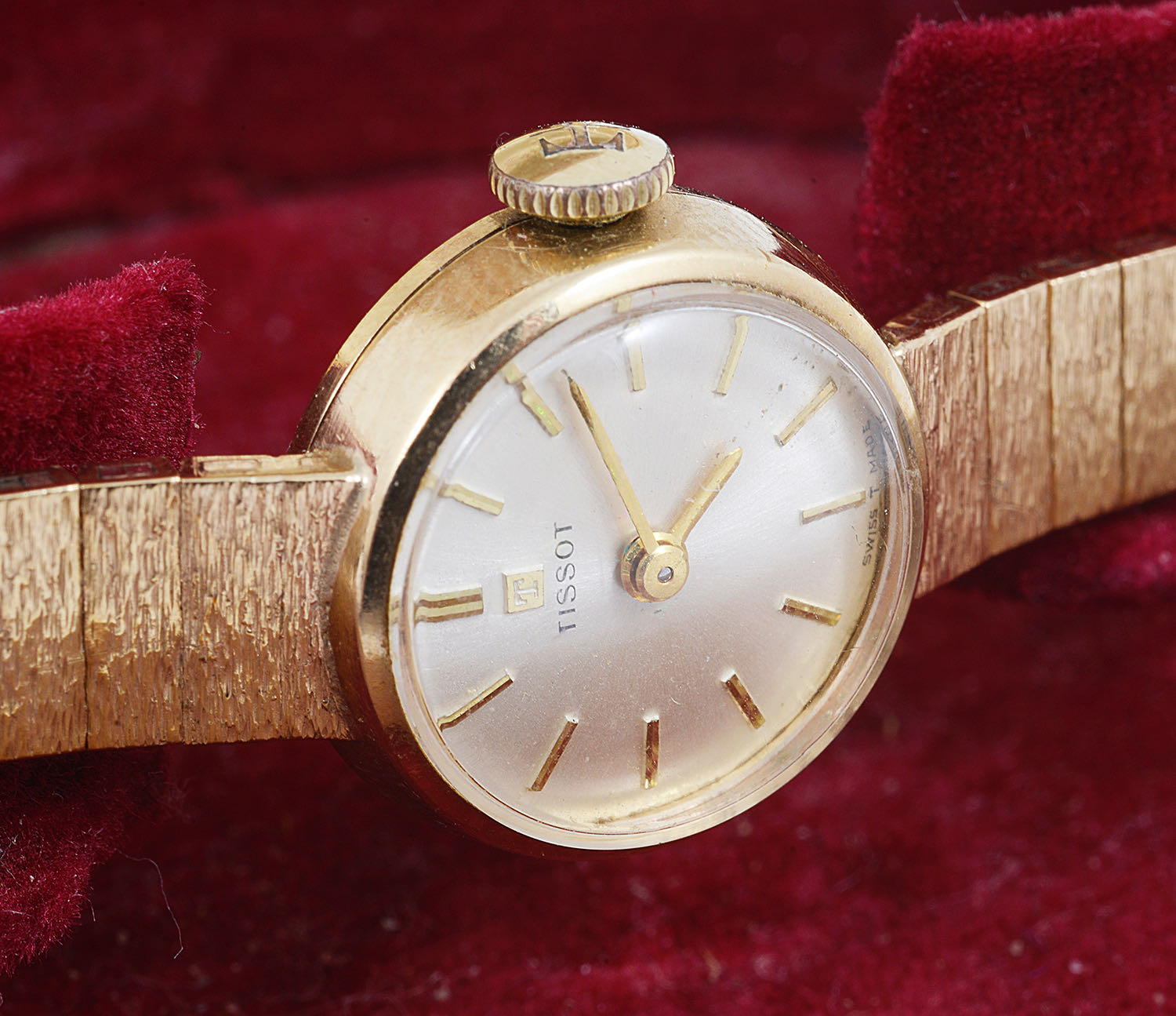 A 1960s ladies 9ct gold Tissot wristwatch - Image 2 of 2