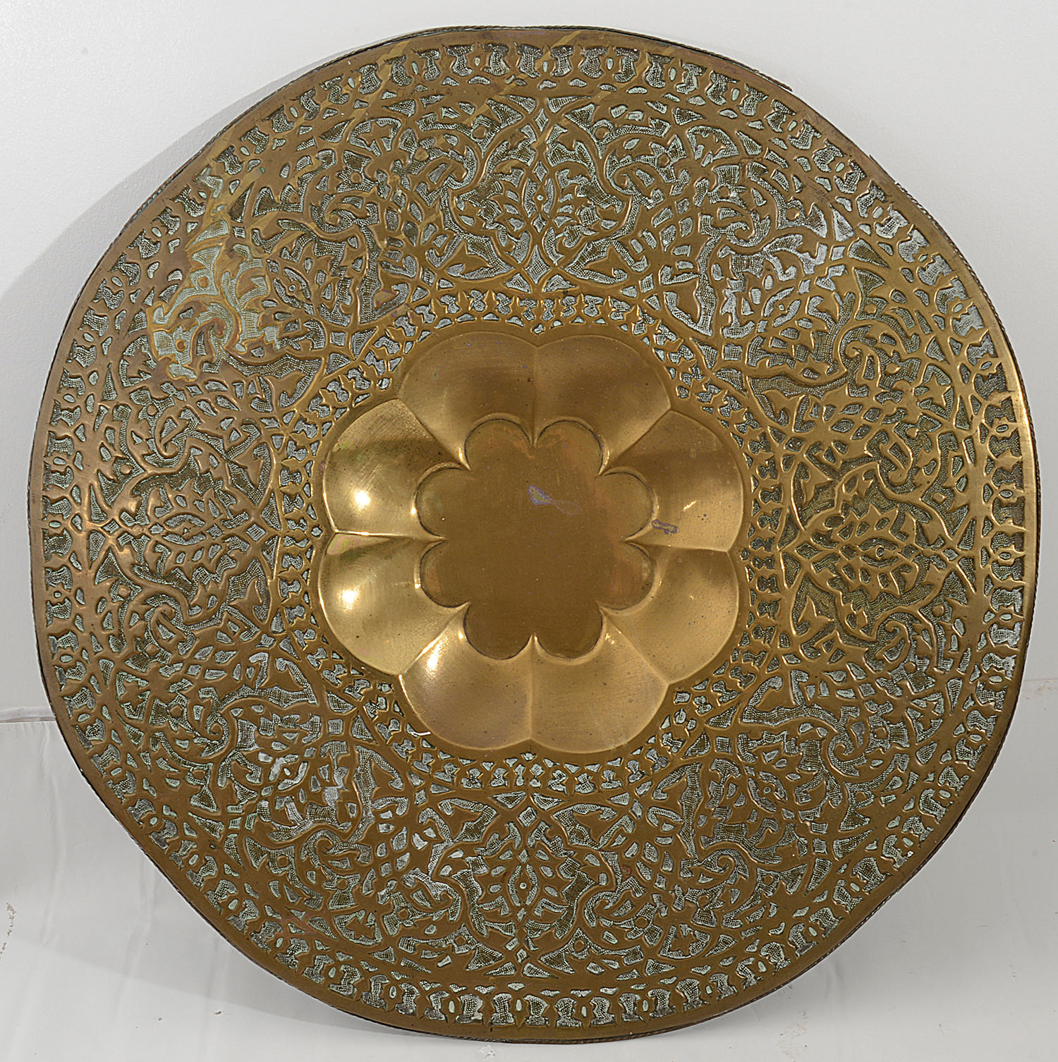 An early 20th century Indian brass dished tray on folding base - Image 2 of 2