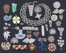 An interesting collection of costume jewellery