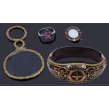 A small collection of Victorian jewellery