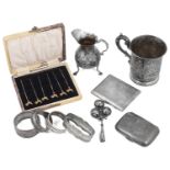 A mixed lot of Victorian and later silver