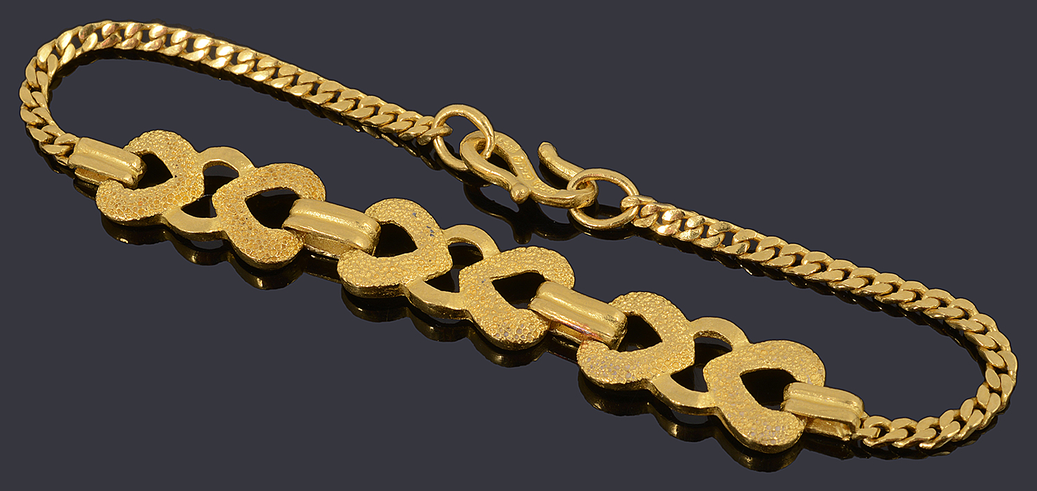 A Chinese high carat gold bracelet - Image 2 of 2