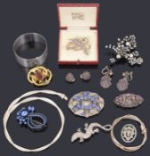 A collection of costume jewellery