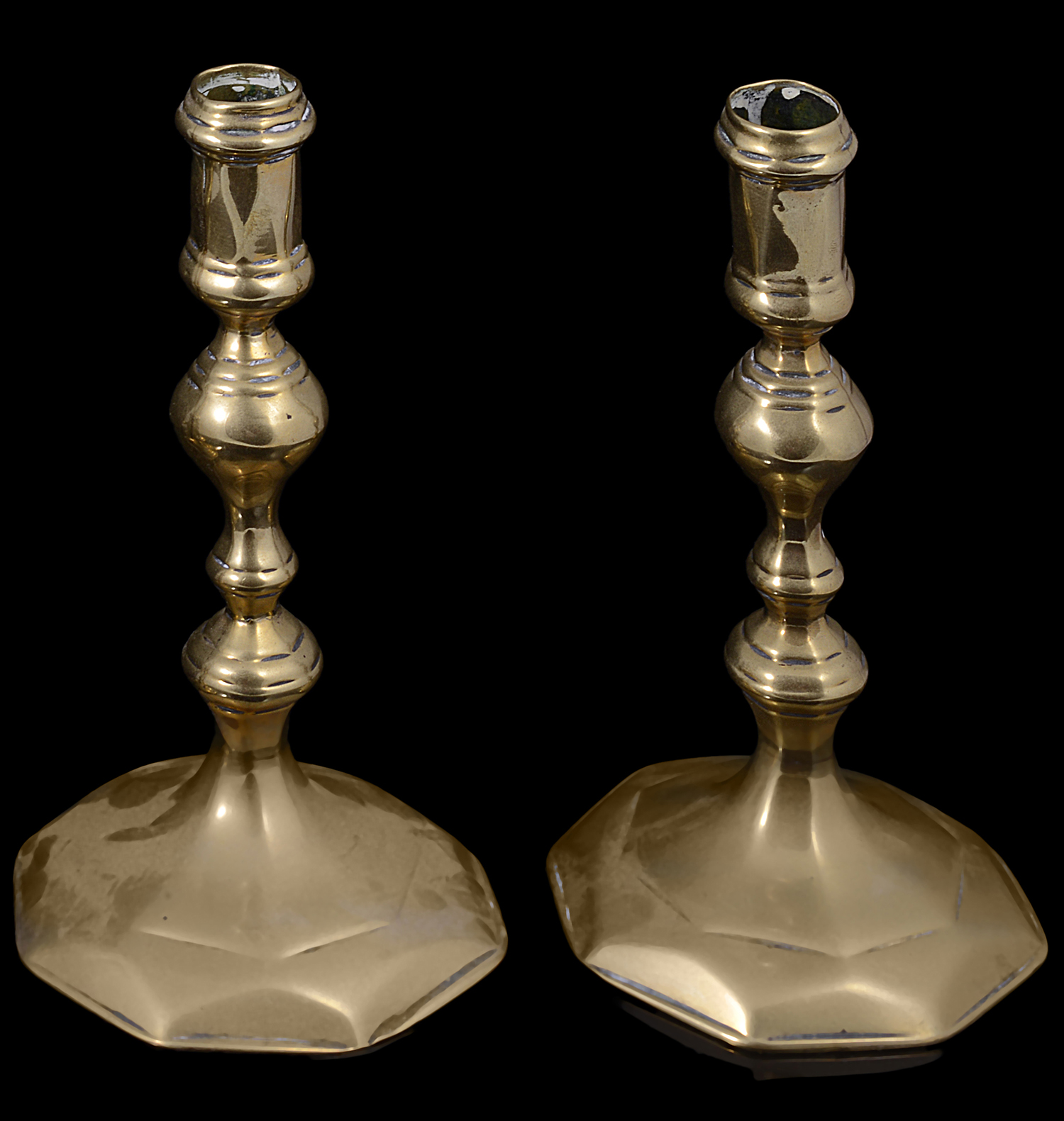 Two pairs of George I and II brass candlesticks - Image 2 of 3