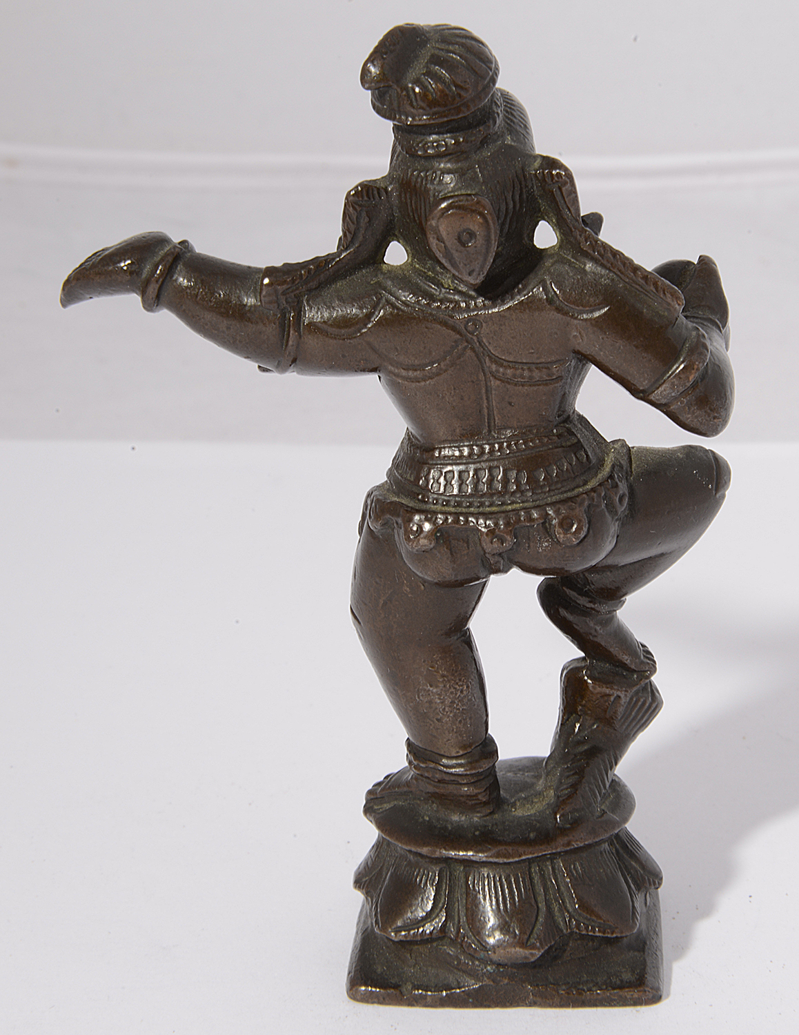 A small 18th century South Indian bronze figure of Balakrishna (dancing Krishna) - Image 2 of 2
