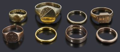 Eight assorted gold rings