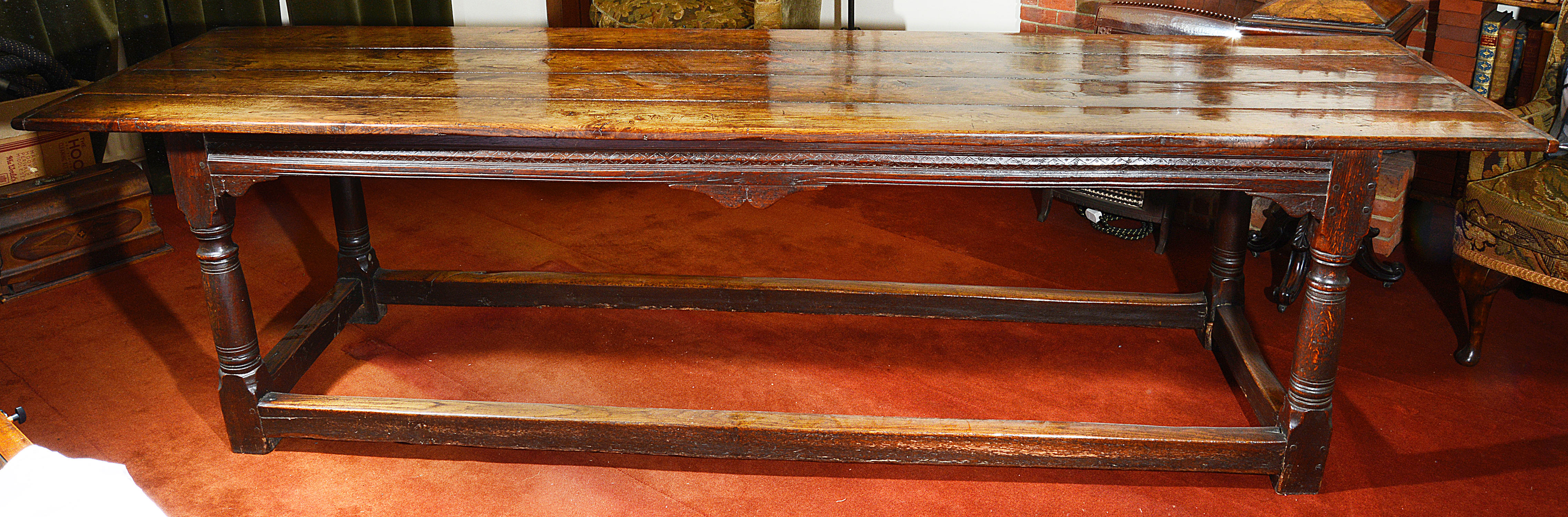 A 17th century oak refectory table - Image 5 of 5