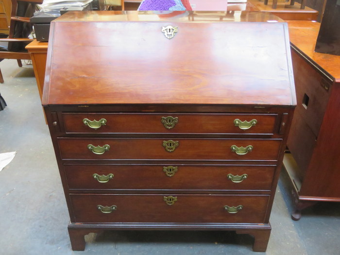 PRE NINETEENTH CENTURY ANTIQUE MAHOGANY FALL FRONT BUREAU WITH FITTED INTERIOR