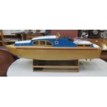 LARGE SCALE REMOTE CONTROL WOODEN CABIN CRUISER,