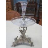 GOOD QUALITY SILVER PLATED TABLE CENTREPIECE,