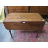 VICTORIAN MAHOGANY DROP LEAF PEMBROKE TABLE