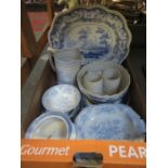 PARCEL OF BLUE AND WHITE CHINA INCLUDING CANTON VIEWS ASHETTE,