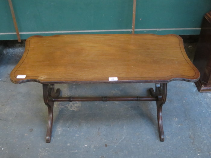 20th CENTURY MAHOGANY SHAPED TOPPED COFFEE TABLE