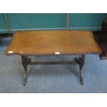 20th CENTURY MAHOGANY SHAPED TOPPED COFFEE TABLE