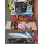 VARIOUS SINDY DOLLS AND ACCESSORIES, JAMES BOND 007 BOX SET, ETC.