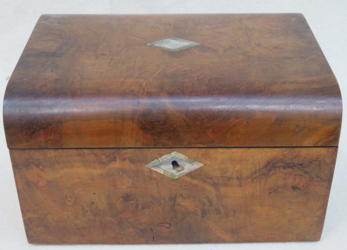 VICTORIAN WALNUT VENEERED VANITY BOX WITH BLUE VELVET SECTIONAL INTERIOR AND CONTENTS