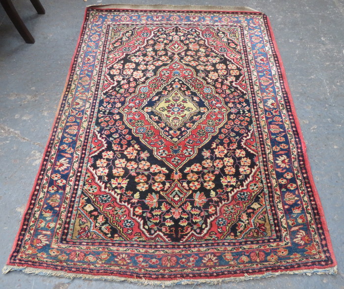 DECORATIVE HAND KNOTTED FLOOR RUG,