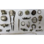 SILVER AND SILVER COLOURED JEWELLERY INCLUDING WELSH FUSILIERS BADGE AND SNUFF BOX, ETC.