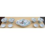 MIXED LOT OF ORIENTAL CERAMICS INCLUDING STEMMED TAZZAS, TEA BOWLS,