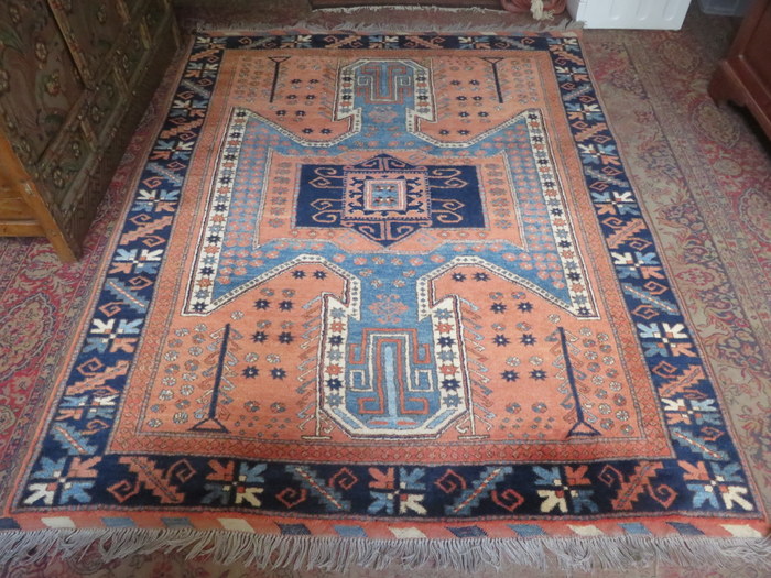 DECORATIVE MIDDLE EASTERN FLOOR RUG,