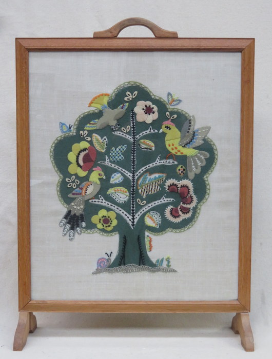 20th CENTURY LIGHT OAK FIRESCREEN WITH EMBROIDERED DECORATION
