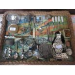 MIXED LOT OF SILVER AND SILVER COLOURED ITEMS INCLUDING MESH PURSE AND FILIGREE FLOWER HOLDER, ETC.