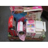 PARCEL OF BARBIE AND SINDY VINTAGE ACCESSORIES