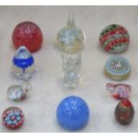 PARCEL OF VARIOUS GLASS PAPERWEIGHTS INCLUDING CAITHNESS AND ISLE OF WIGHT PLUS THREE ANIMAL FORM