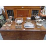 PARCEL OF SILVER PLATEDWARE INCLUDING ENTREE DISH AN COVER, COFFEE POT, SPIRIT KETTLE,