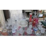 PARCEL OF VARIOUS GLASSWARE INCLUDING COLOURED GLASS