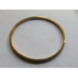 9ct GOLD BANGLE